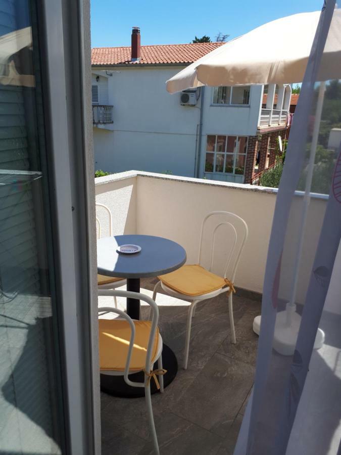 Apartmani Korina Стариград-Пакленица Екстериор снимка