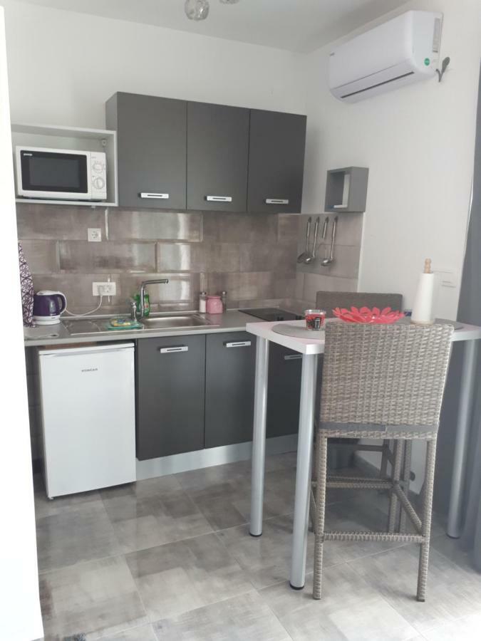 Apartmani Korina Стариград-Пакленица Екстериор снимка