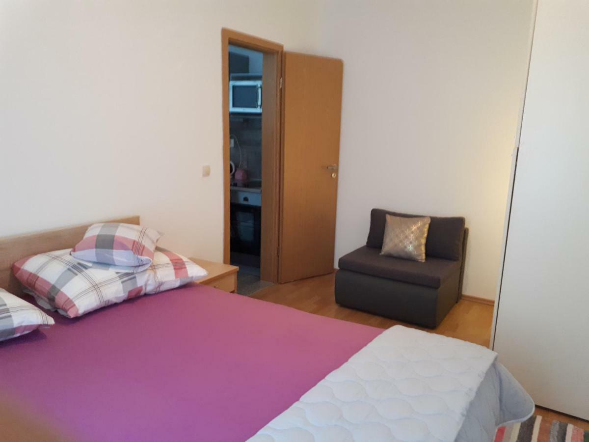 Apartmani Korina Стариград-Пакленица Екстериор снимка