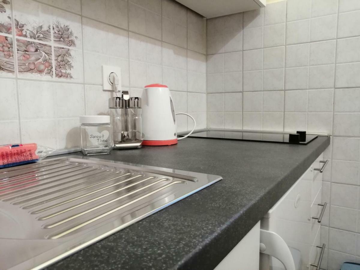Apartmani Korina Стариград-Пакленица Екстериор снимка